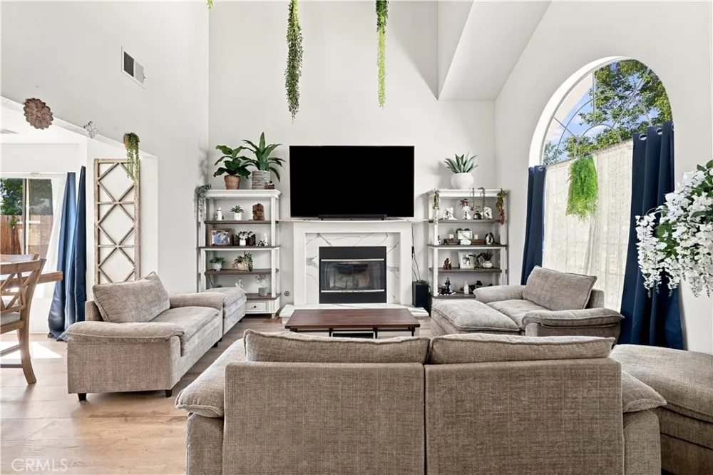 1342 Lightcap Street Lancaster, CA 93535