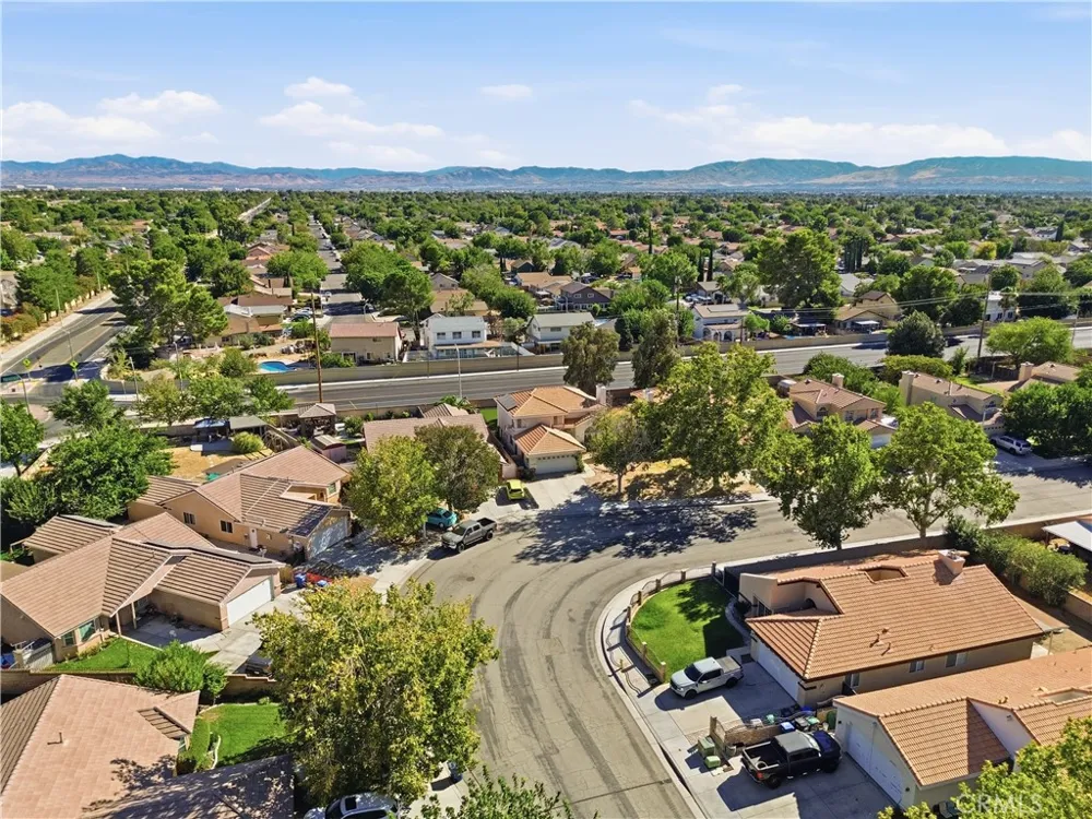 1342 Lightcap Street Lancaster, CA 93535