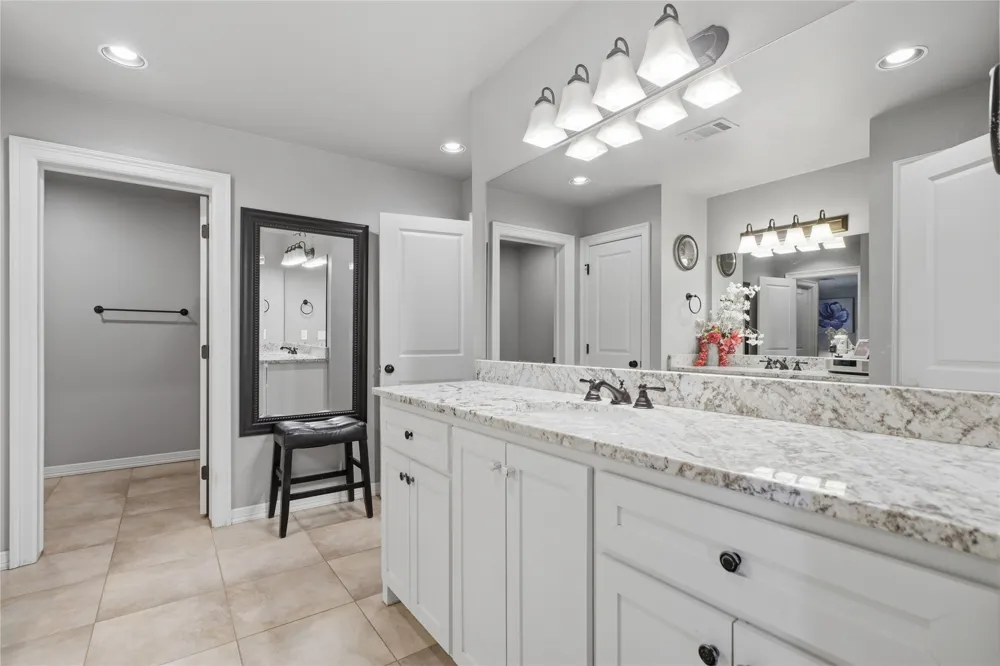 5708 W Austin Street Broken Arrow, OK 74011