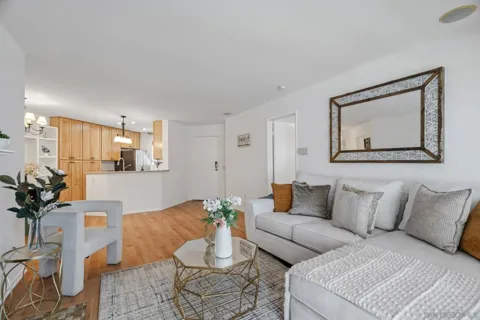 9760 Mesa Springs #40