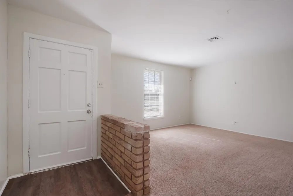 4430 Grapevine Street Houston, TX 77045