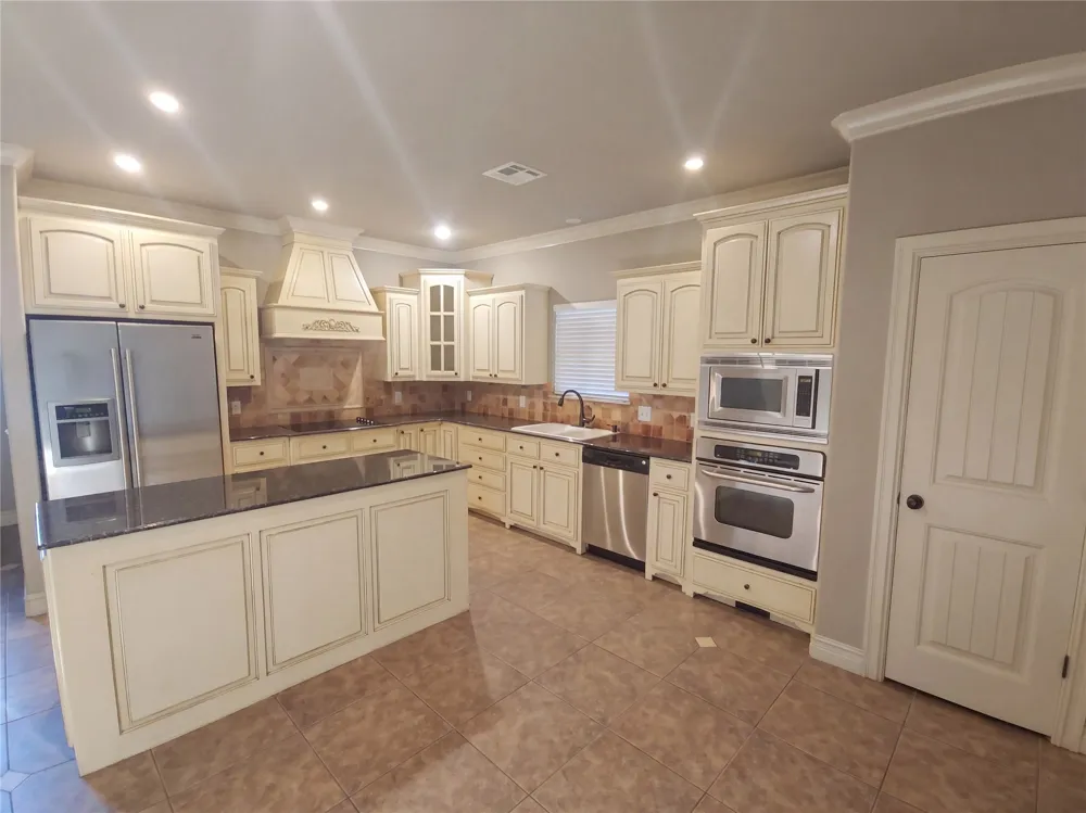 3908 Pine Avenue Broken Arrow, OK 74012