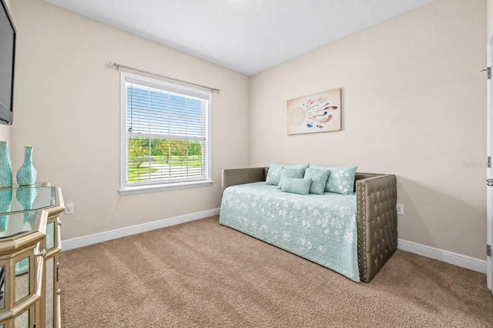 5615 SW 215TH TERRACE Newberry, FL 32669