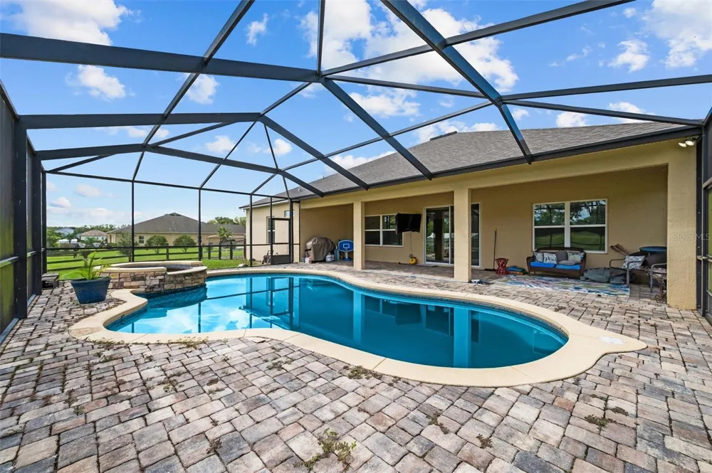 5615 SW 215TH TERRACE Newberry, FL 32669
