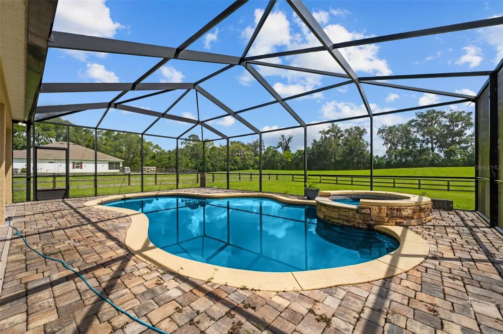 5615 SW 215TH TERRACE Newberry, FL 32669