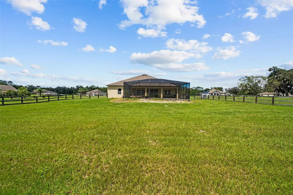 5615 SW 215TH TERRACE Newberry, FL 32669