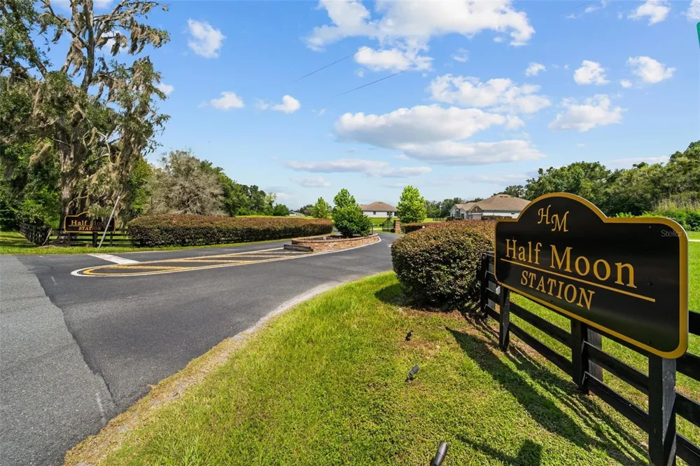 5615 SW 215TH TERRACE Newberry, FL 32669