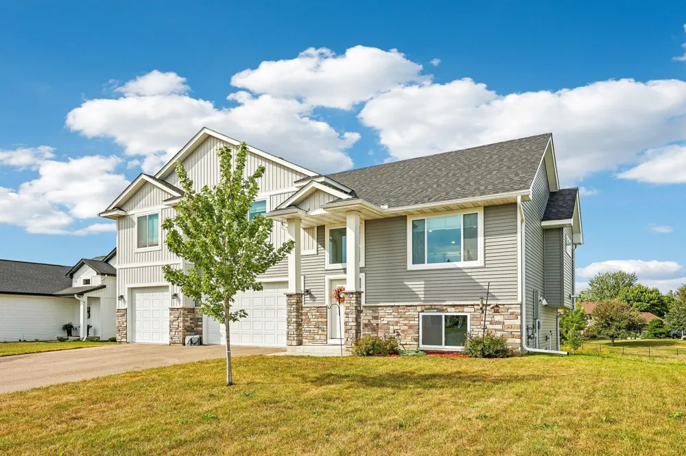 1609 11th Street NE Buffalo, MN 55313