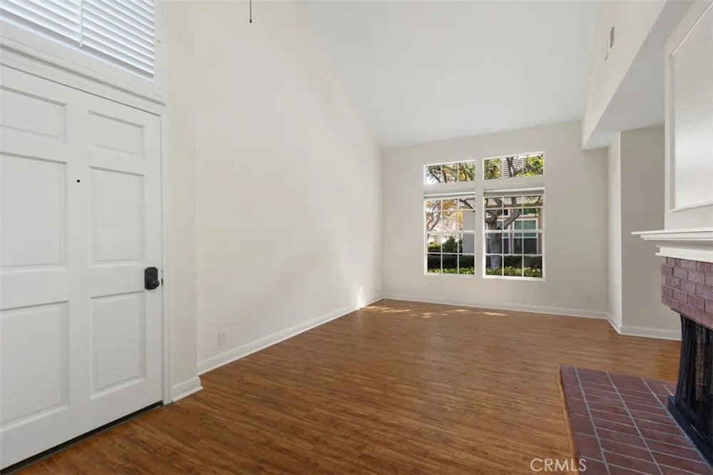 31 Dartmouth Irvine, CA 92612