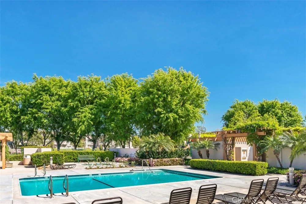 31 Dartmouth Irvine, CA 92612