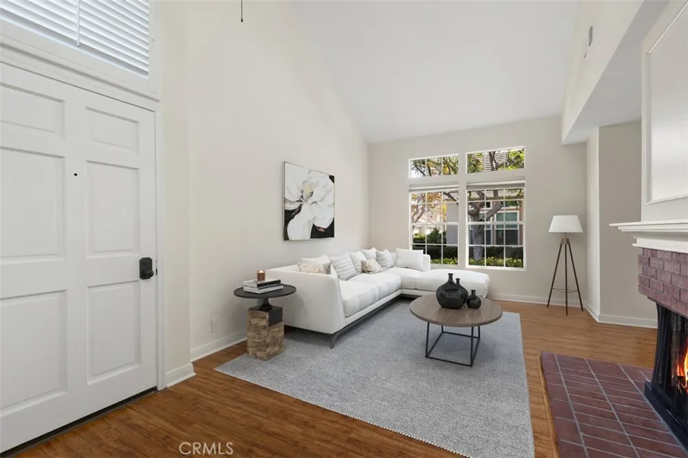 31 Dartmouth Irvine, CA 92612