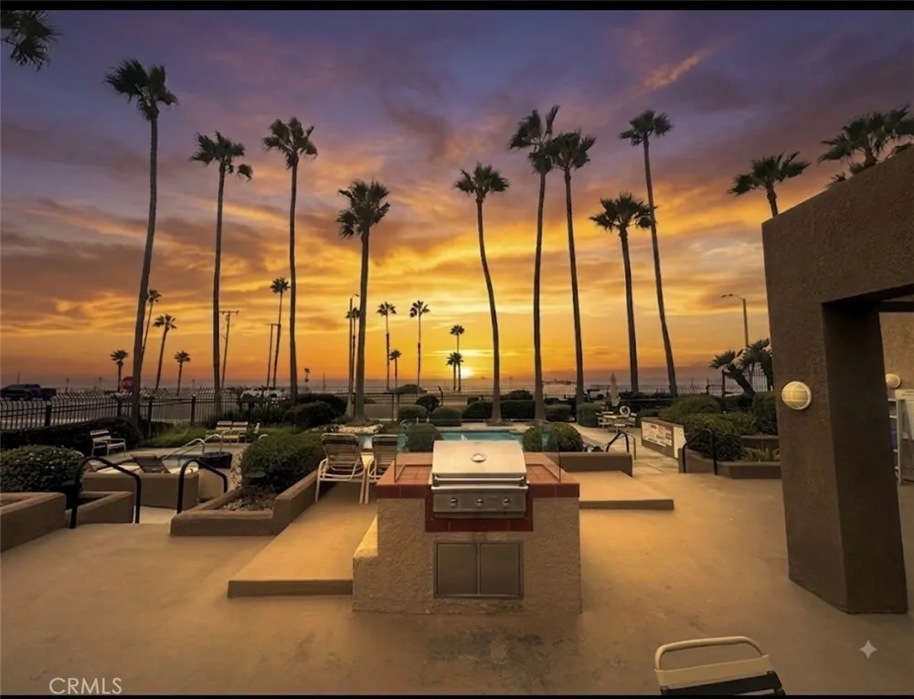 1200 Pacific Coast Huntington Beach, CA 92648