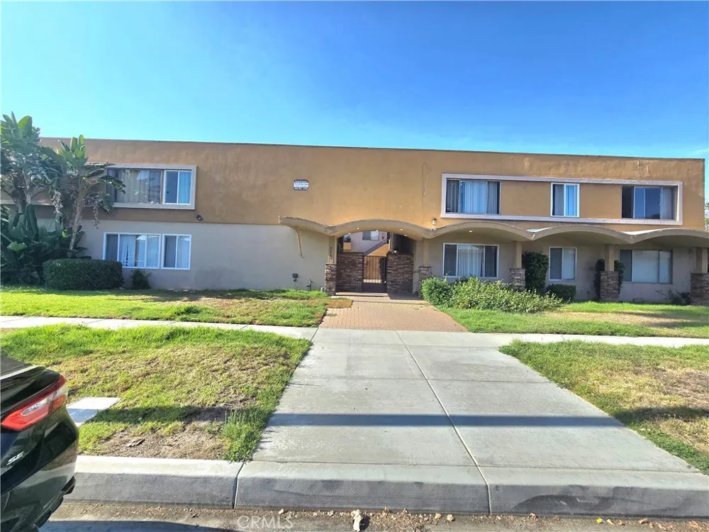 273 Alpine Street #E Upland, CA 91786