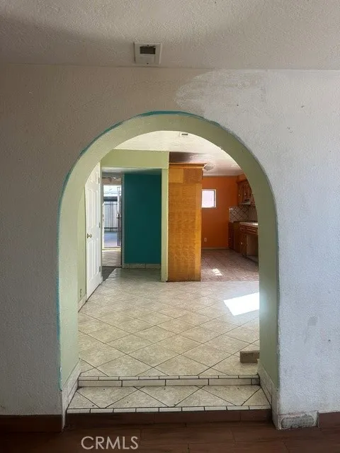 1901 Sunshine Bakersfield, CA 93307