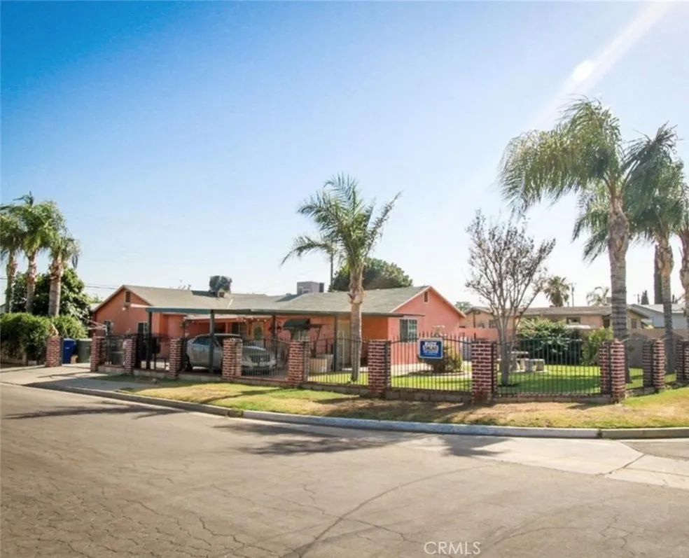 1901 Sunshine Bakersfield, CA 93307