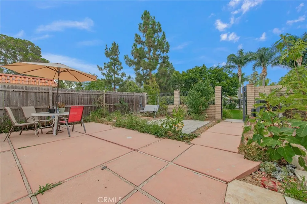 26 Palmento Irvine, CA 92612