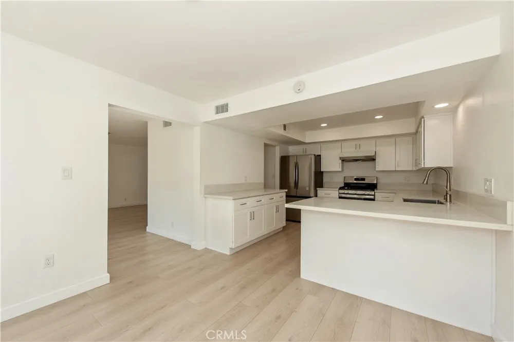 26 Palmento Irvine, CA 92612