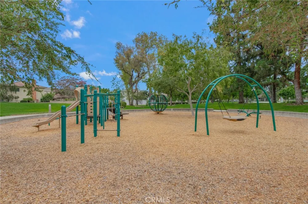26 Palmento Irvine, CA 92612
