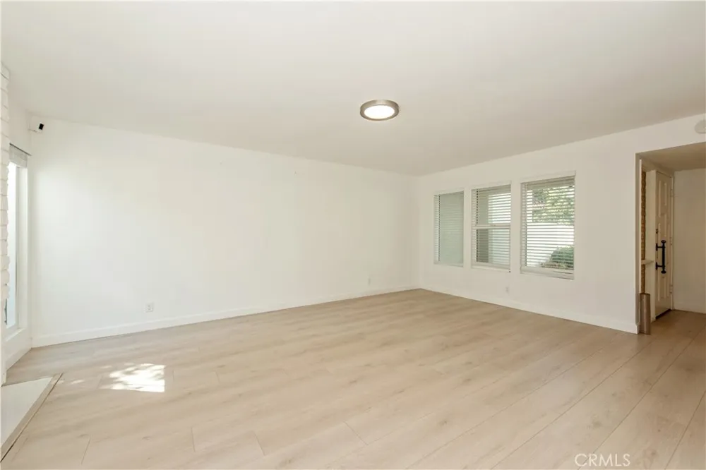 26 Palmento Irvine, CA 92612