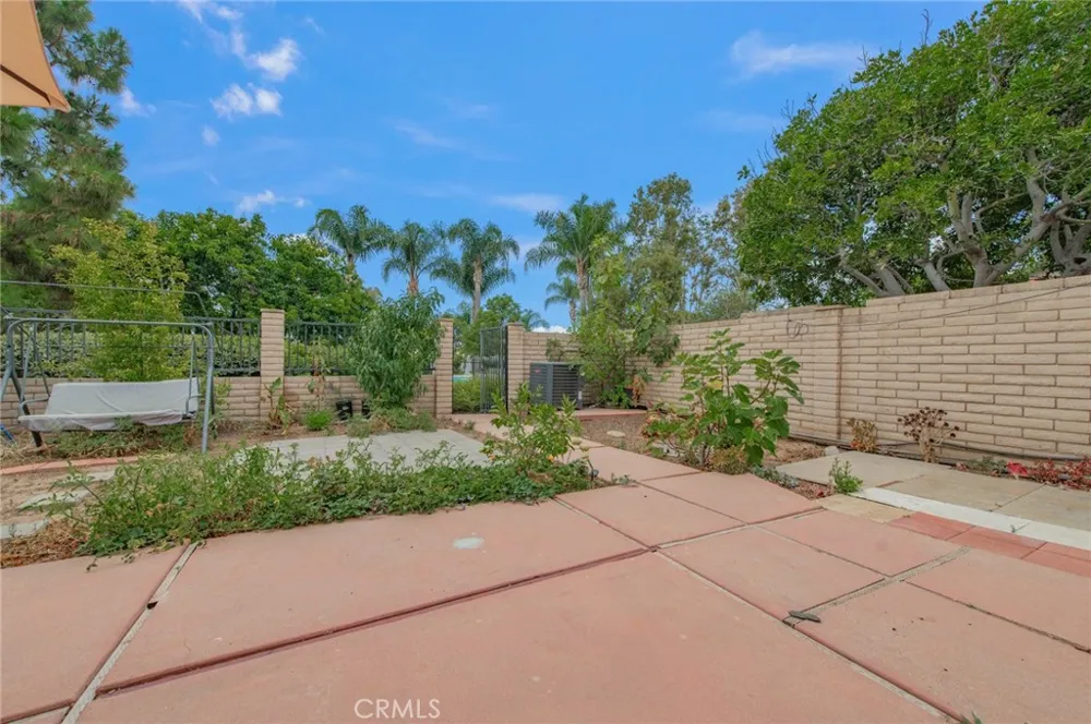 26 Palmento Irvine, CA 92612