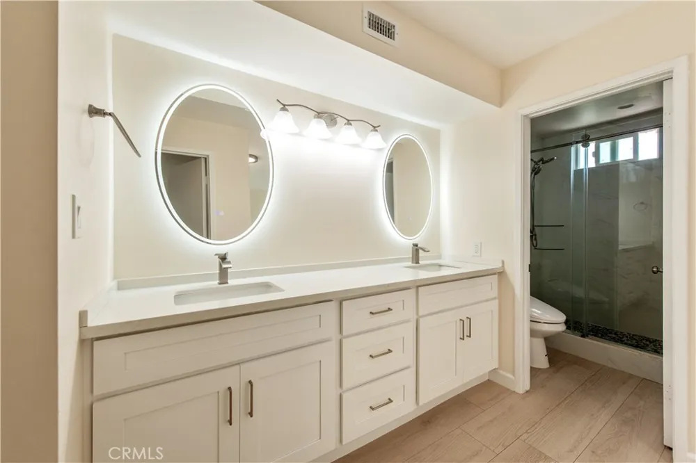 26 Palmento Irvine, CA 92612