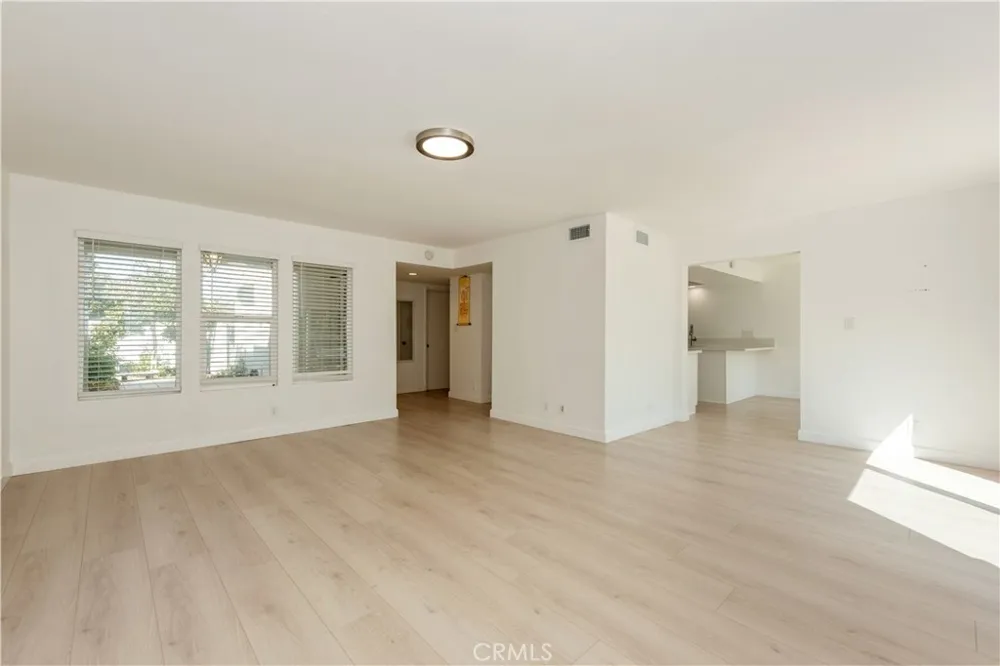 26 Palmento Irvine, CA 92612