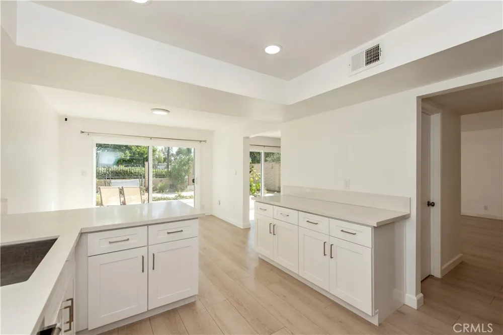 26 Palmento Irvine, CA 92612