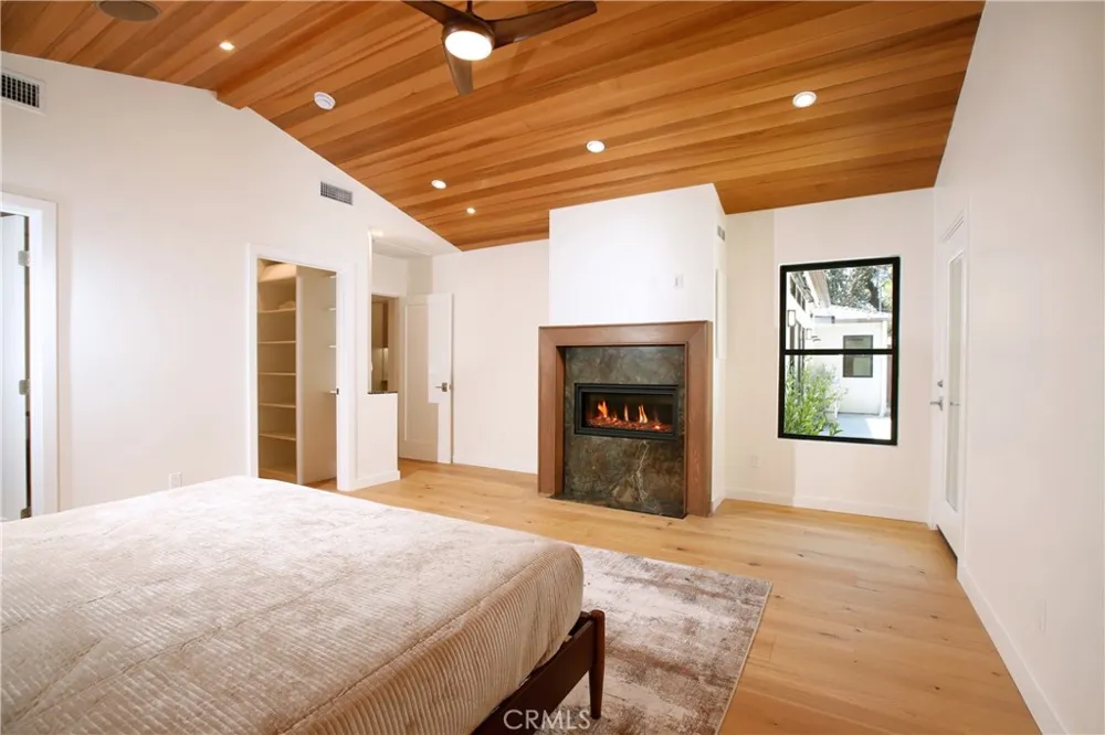 4643 Vantage Avenue Valley Village, CA 91607