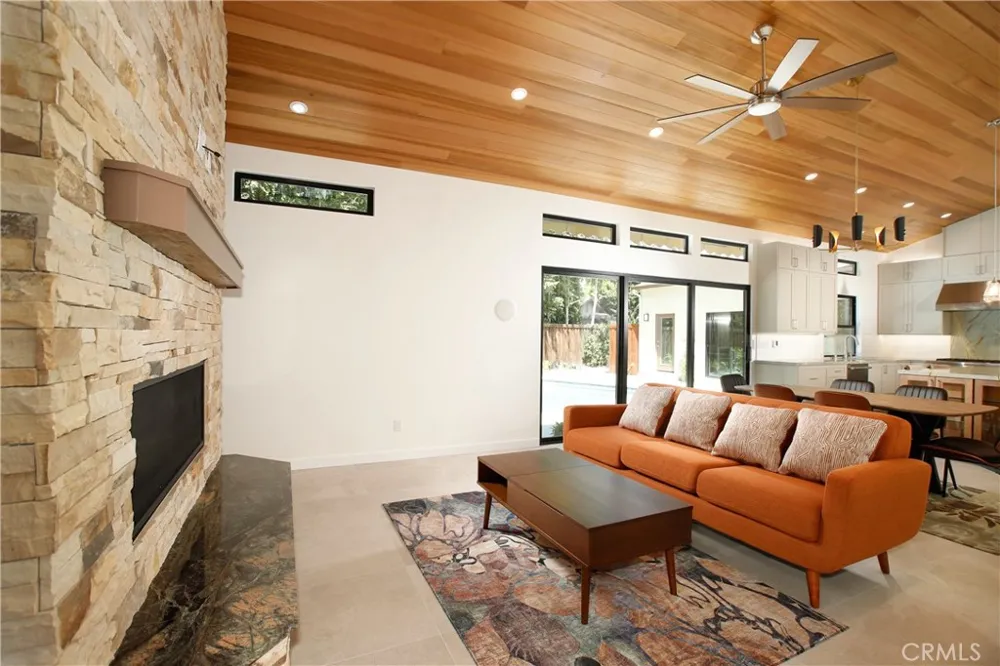 4643 Vantage Avenue Valley Village, CA 91607