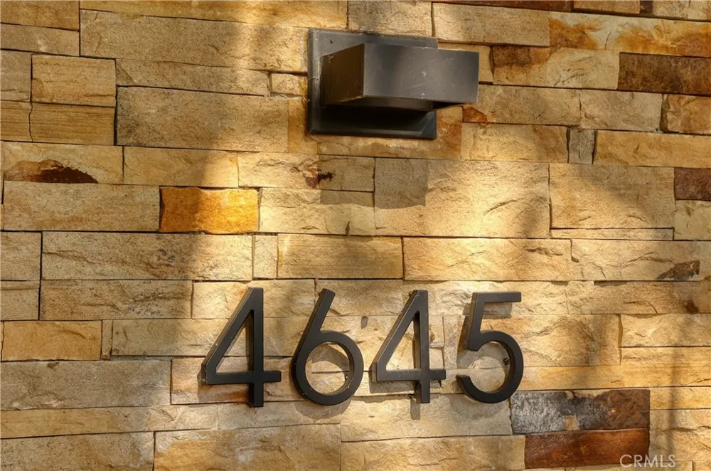 4643 Vantage Avenue Valley Village, CA 91607