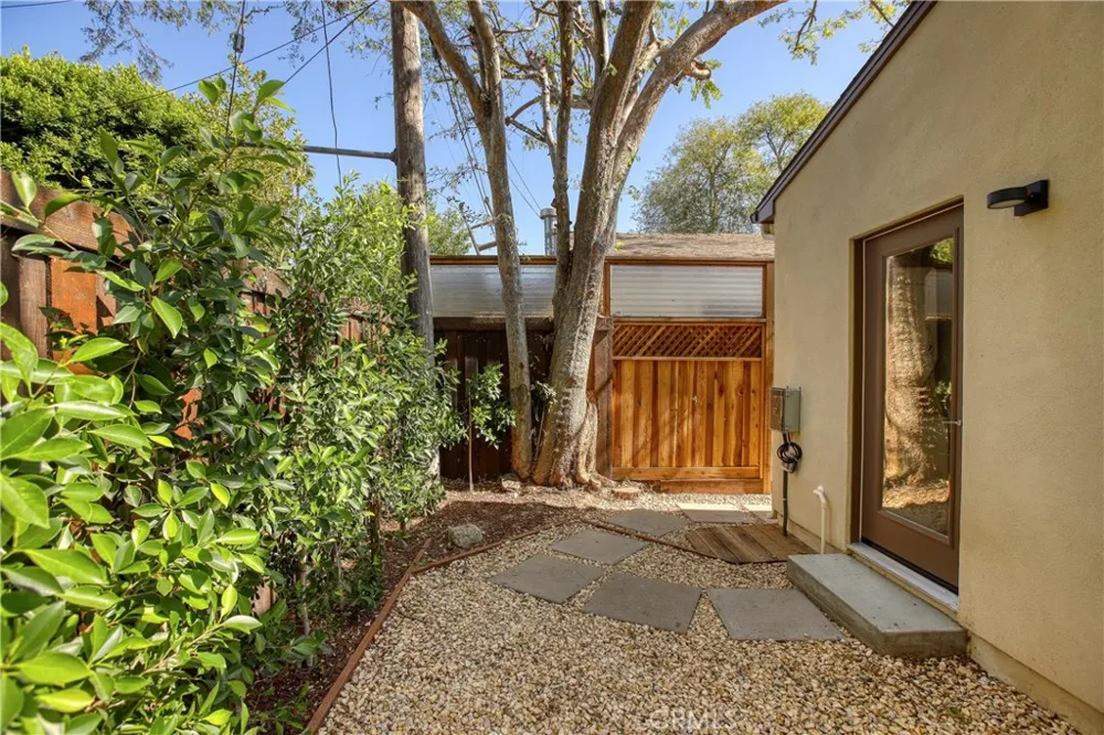 4643 Vantage Avenue Valley Village, CA 91607