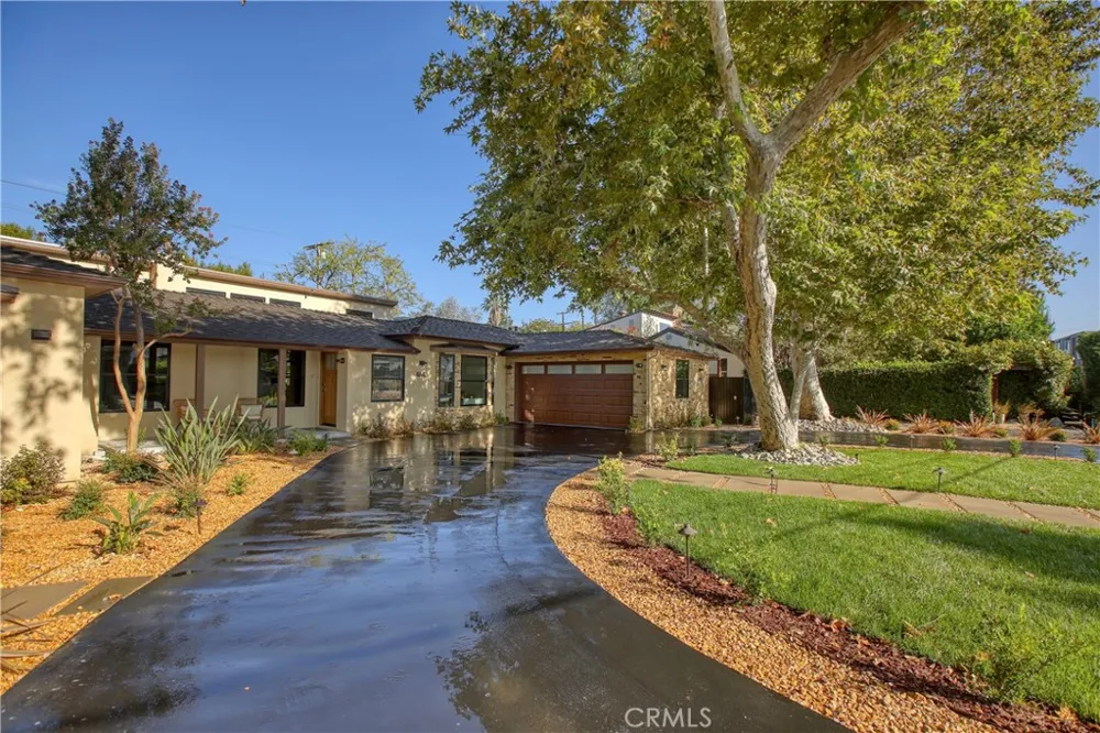 4643 Vantage Avenue Valley Village, CA 91607