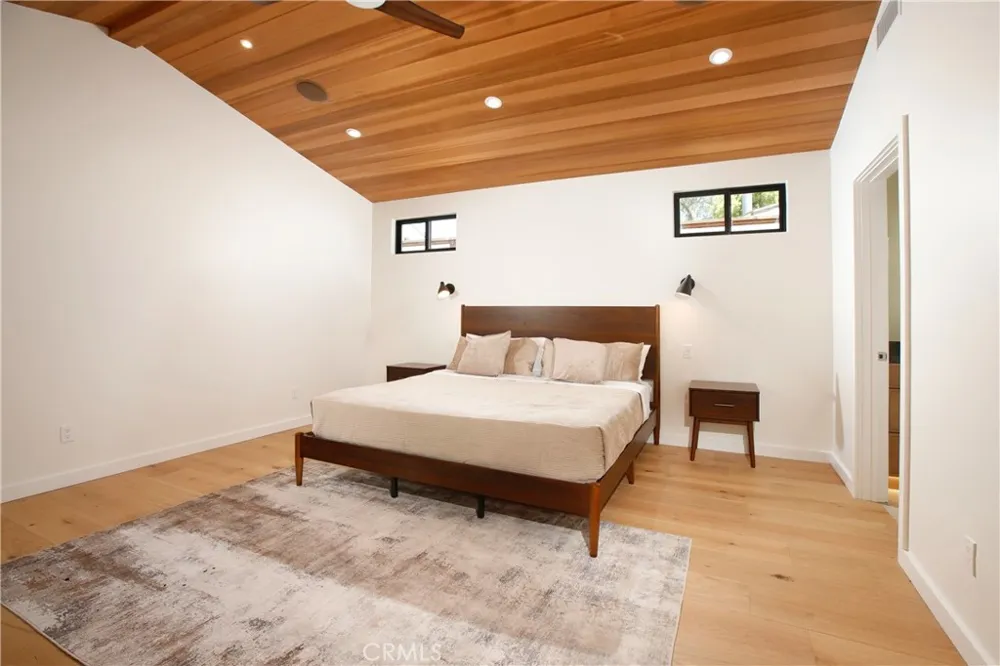 4643 Vantage Avenue Valley Village, CA 91607