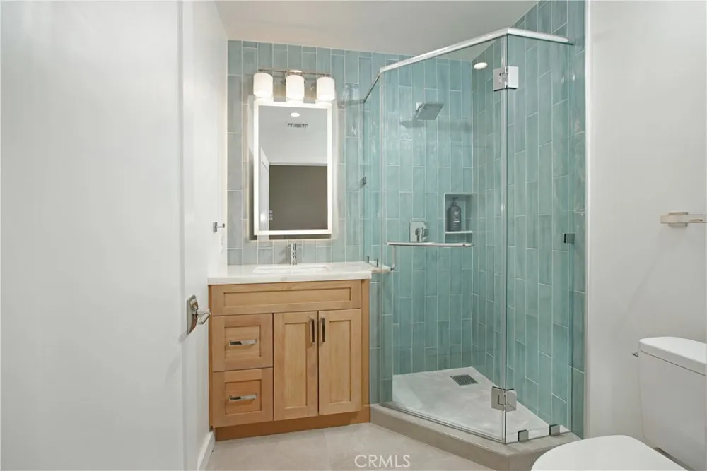 4643 Vantage Avenue Valley Village, CA 91607