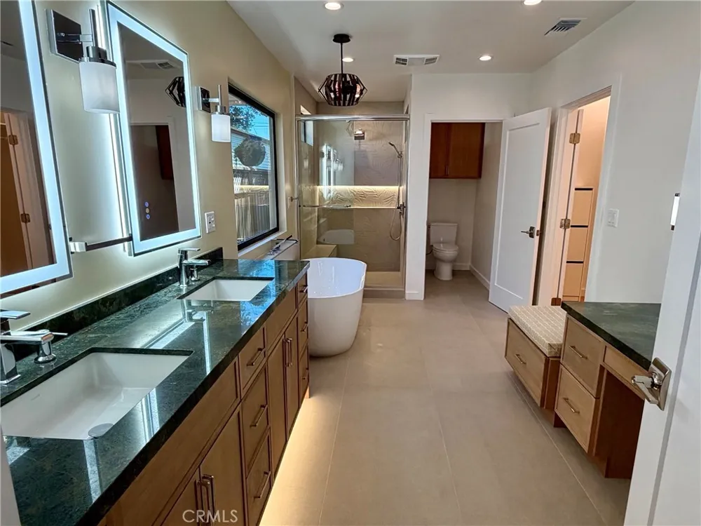 4643 Vantage Avenue Valley Village, CA 91607