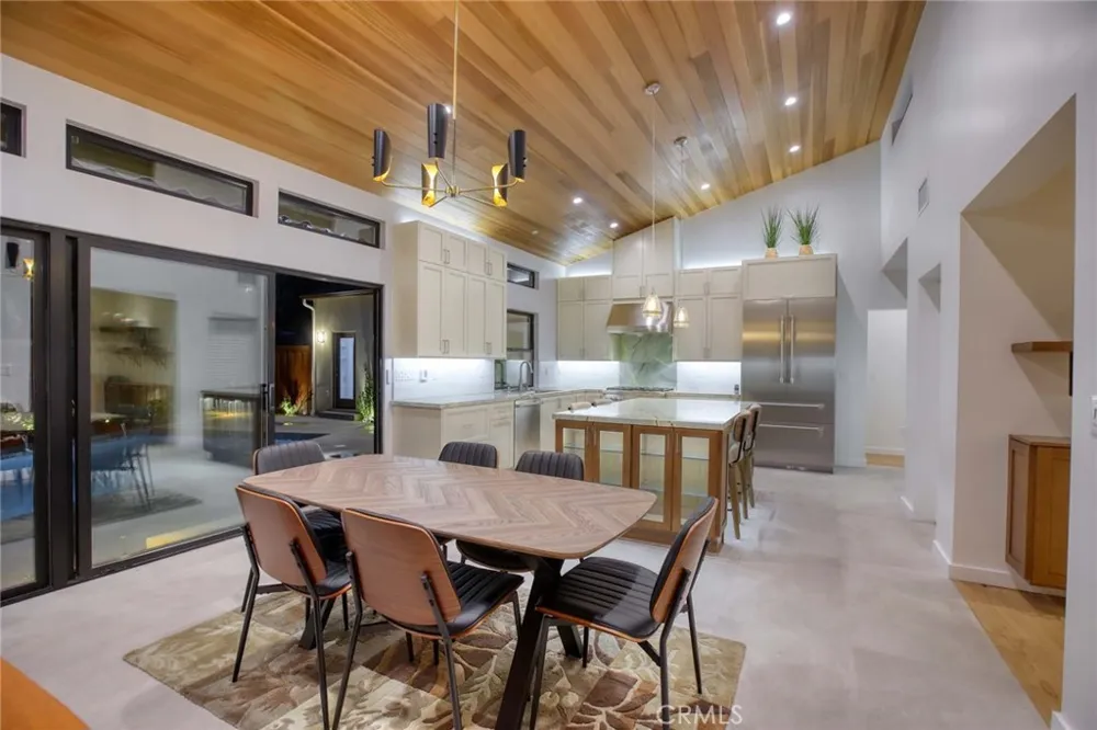 4643 Vantage Avenue Valley Village, CA 91607