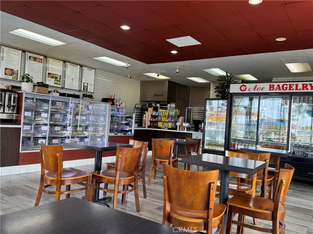 10877 Los Alamitos Boulevard Los Alamitos, CA 90720