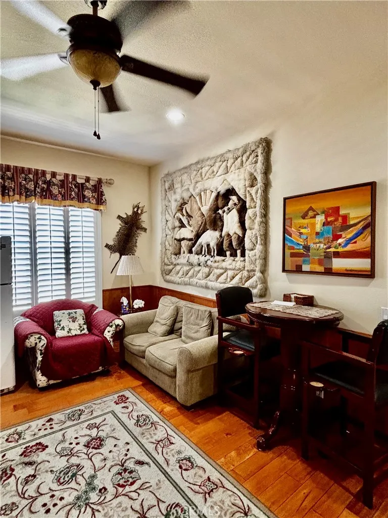 7533 E Endemont Court Anaheim, CA 92808