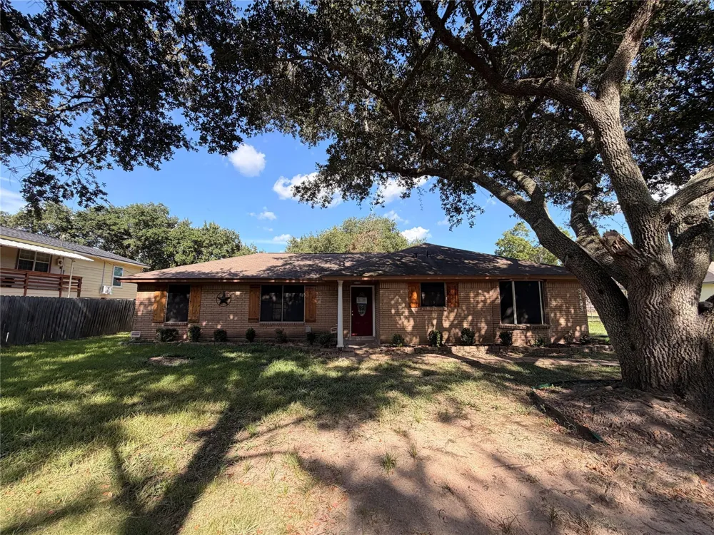 3103 Pennsylvania Road Fresno, TX 77545