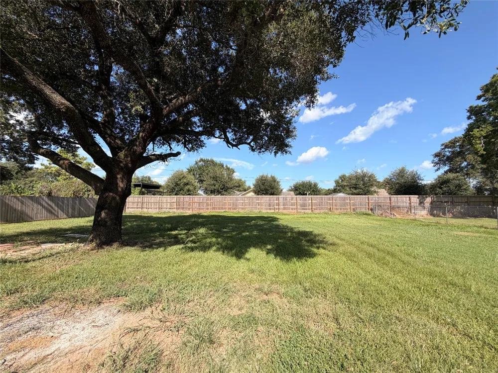 3103 Pennsylvania Road Fresno, TX 77545