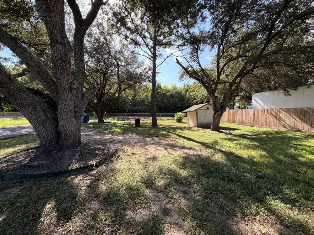 3103 Pennsylvania Road Fresno, TX 77545
