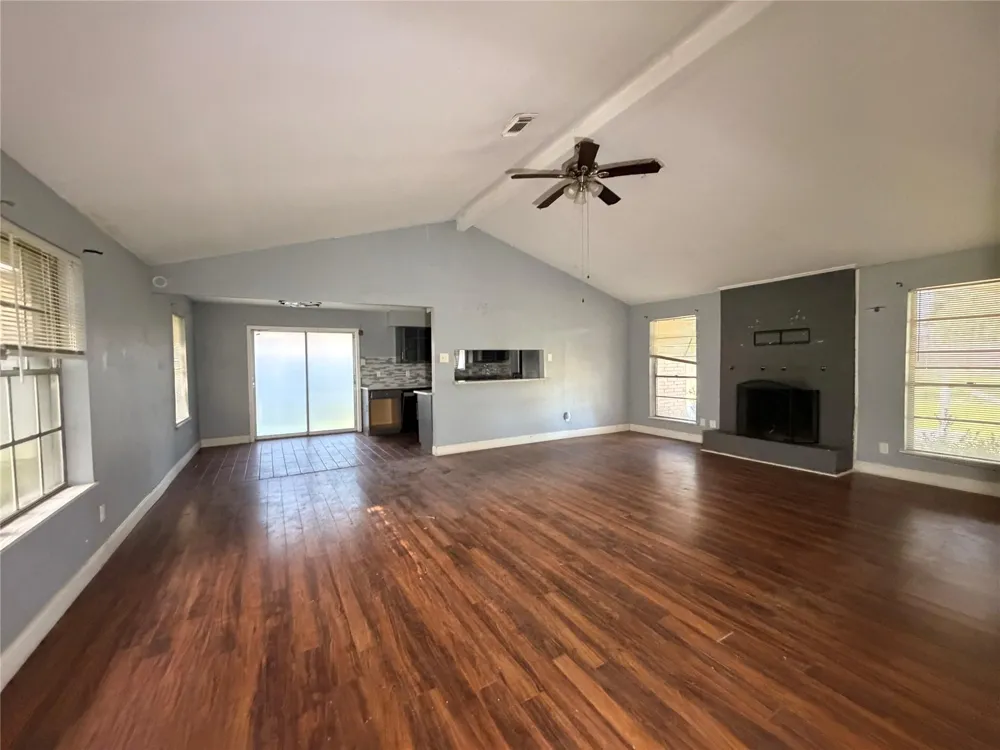 3103 Pennsylvania Road Fresno, TX 77545