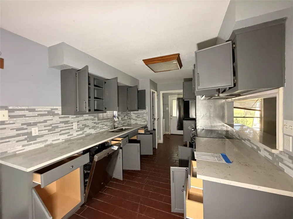 3103 Pennsylvania Road Fresno, TX 77545
