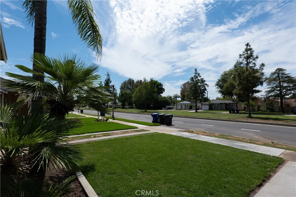 3285 Mountain View San Bernardino, CA 92405