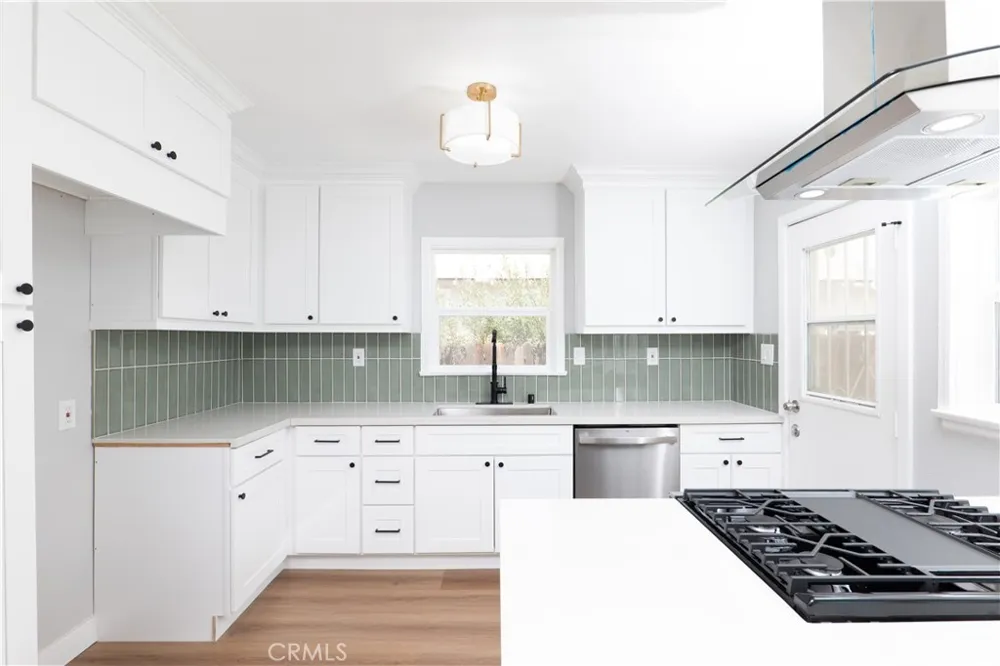 3285 Mountain View San Bernardino, CA 92405