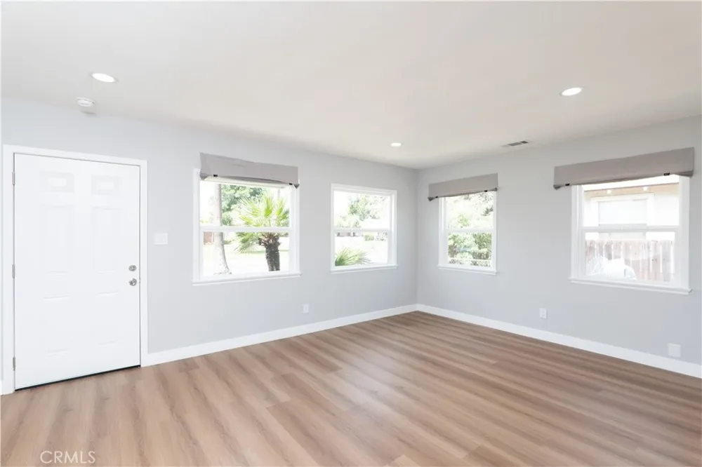 3285 Mountain View San Bernardino, CA 92405