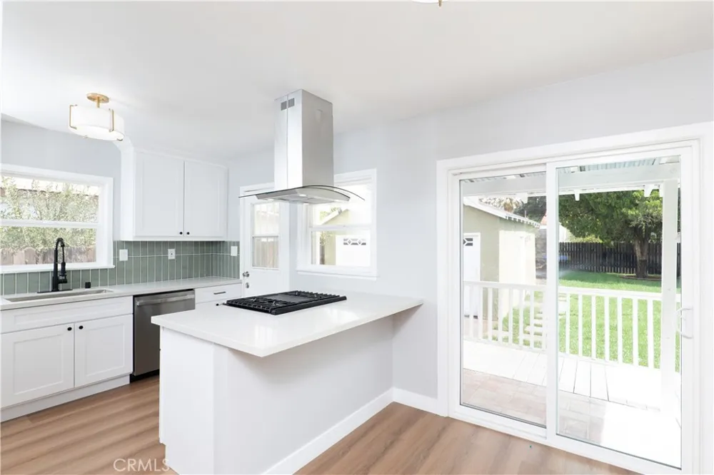3285 Mountain View San Bernardino, CA 92405