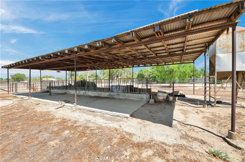 31130 Water Avenue Nuevo, CA 92567