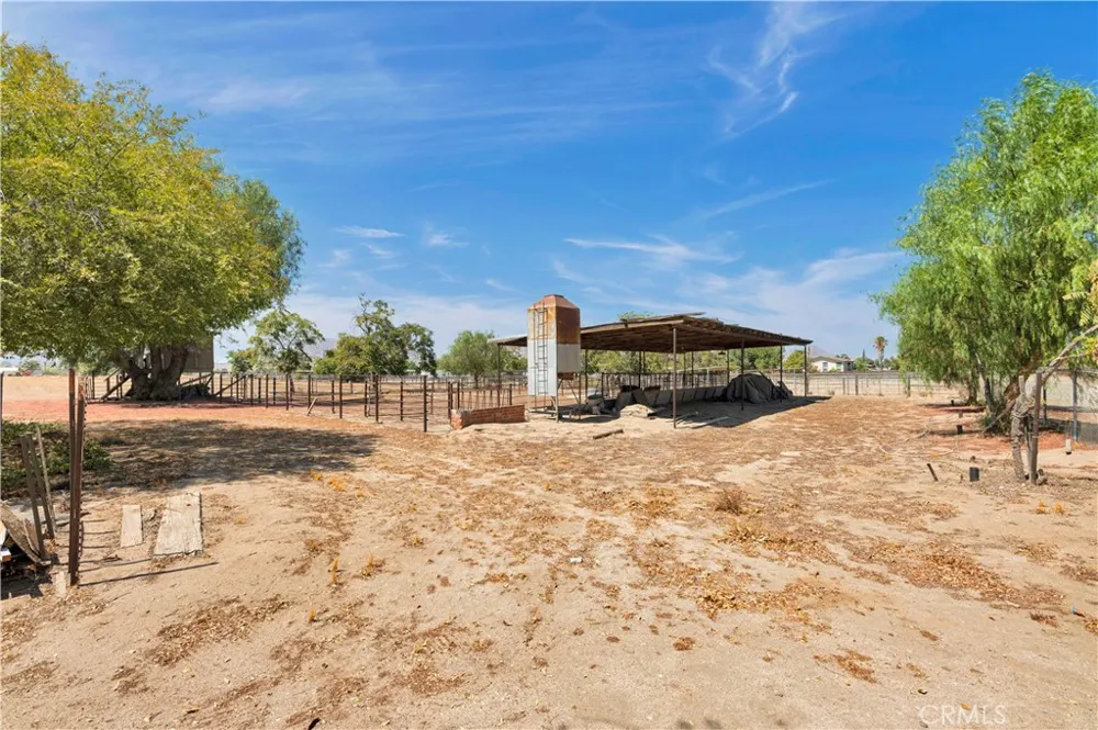31130 Water Avenue Nuevo, CA 92567