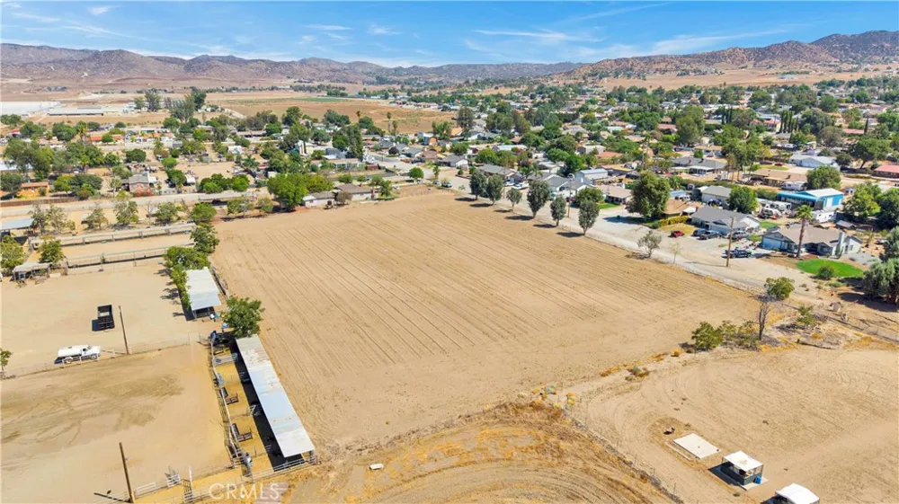 31130 Water Avenue Nuevo, CA 92567